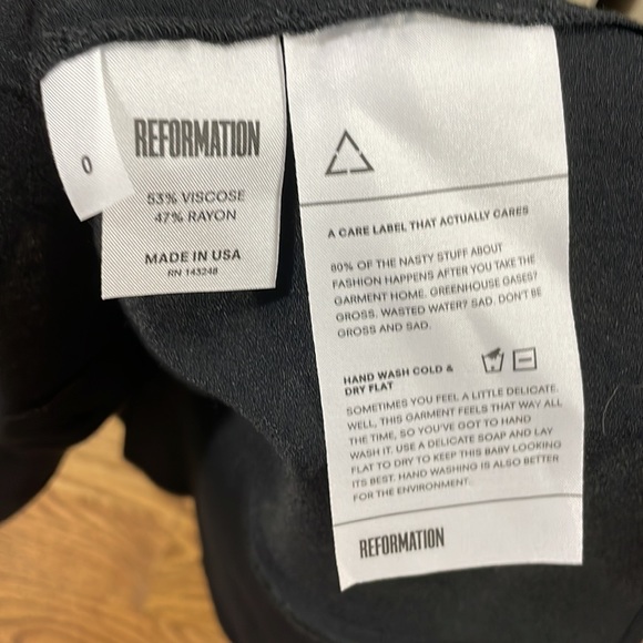 Reformation Black Flutter Sleeve Mini Dress - 0 / XS - Picture 3 of 4